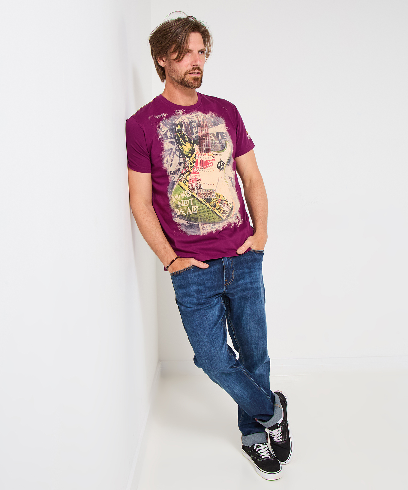 Joe Browns Men's Bold Anarchy Placement Print T-Shirt - Picture 4 of 16